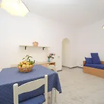 Teti * Campofelice Di Roccella