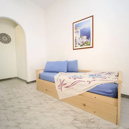 Teti Campofelice Di Roccella