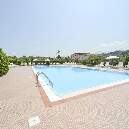 Teti Ferienhaus Campofelice Di Roccella