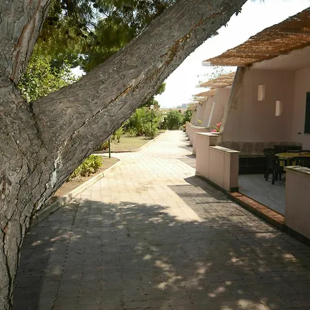 Teti * Campofelice Di Roccella