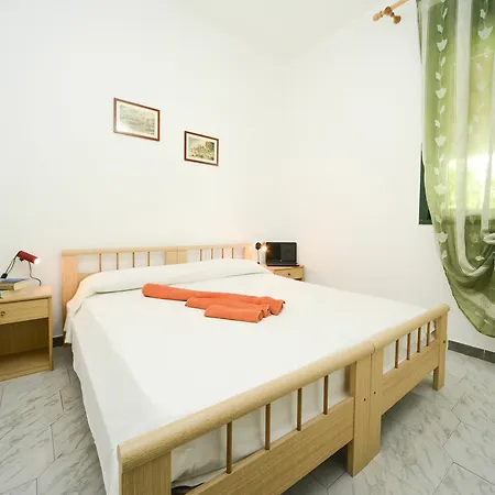 Holiday home Teti Campofelice Di Roccella